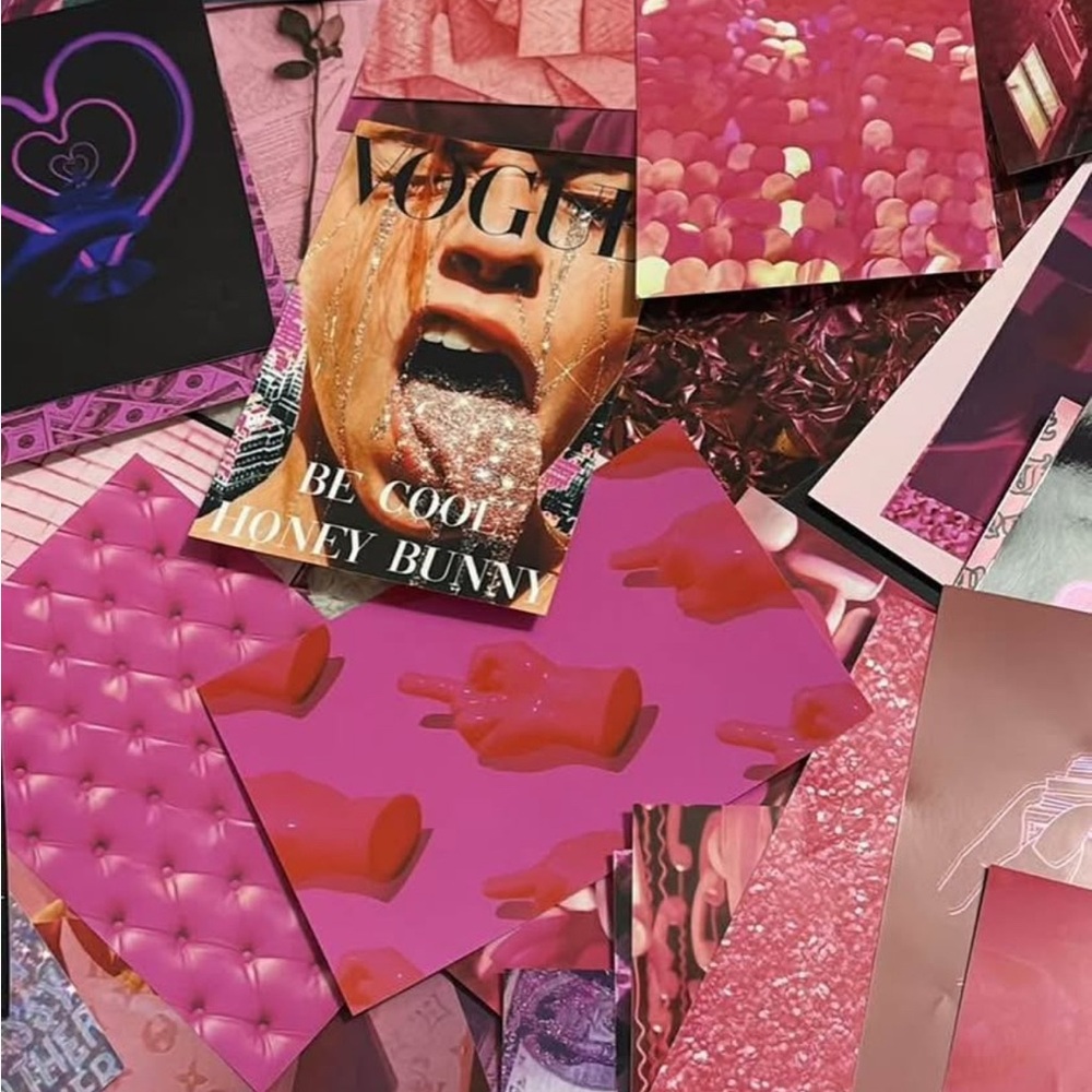 Pink Posters - Picture 3 of 4